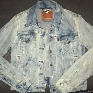 Levi’s denim jacket